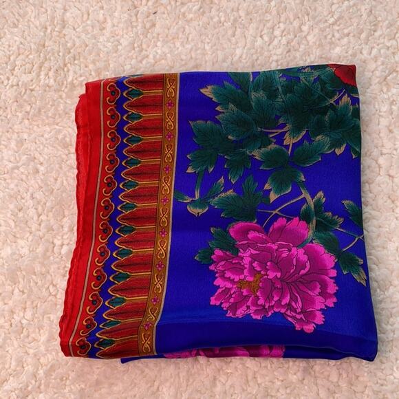 Floral Square Blue and Red Scarf Small - Picture 7 of 7